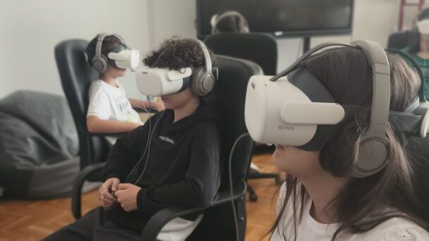 VR KINO U ŠKOLSKOJ KNJIŽNICI – PUTOVANJE U SVEMIR!
