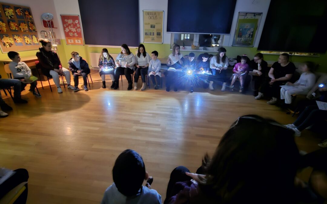 UPALILI SMO LAMPICE I – OTVORILI SRCE KNJIGAMA!