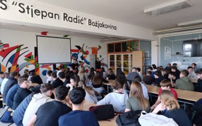 Predavanje iz pružanja prve pomoći za djelatnike i učenike osmih razreda