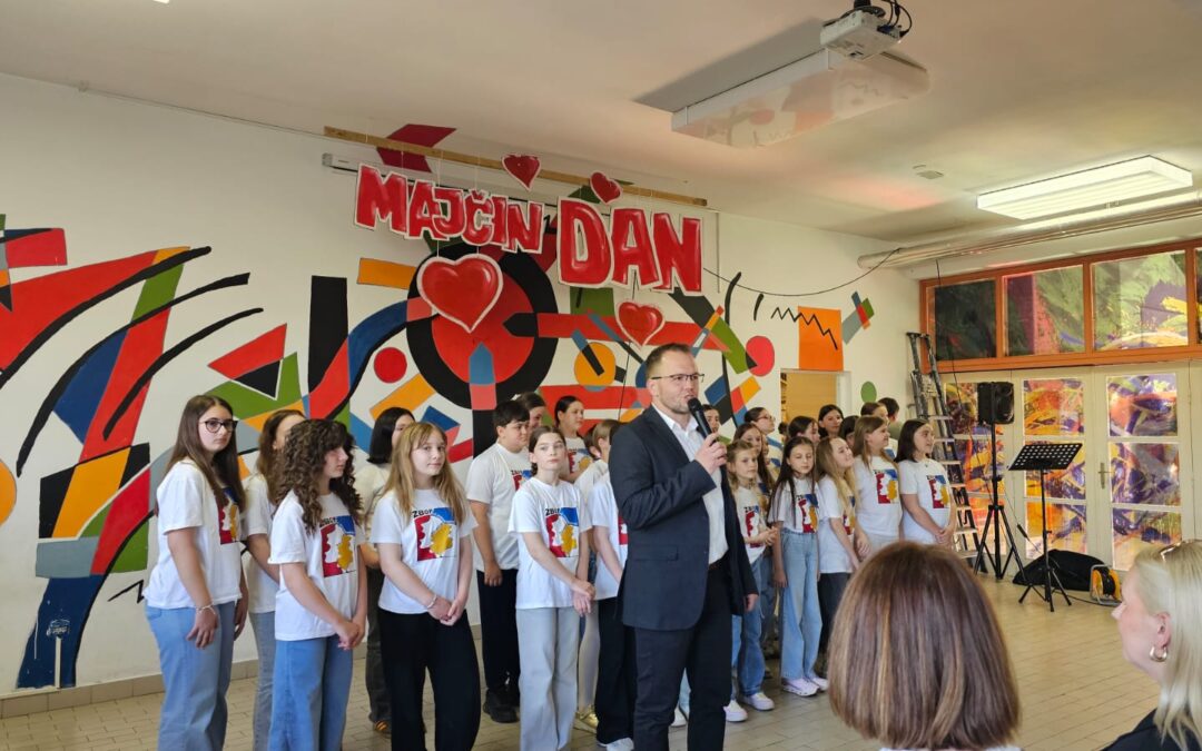 PRIREDBA POVODOM MAJČINOG DANA